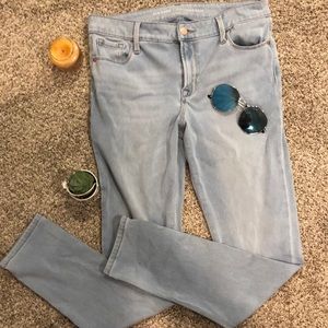 Old Navy light wash jeans